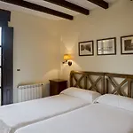 The Island Hotel La Isla