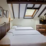 The Island 2* La Isla