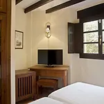 The Island 2* La Isla