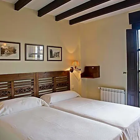 The Island Hotel La Isla