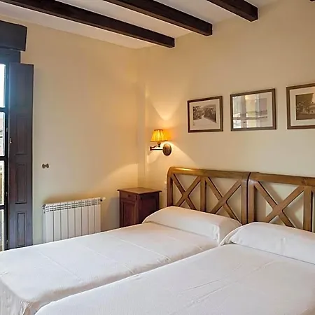 Hotel The Island 2*