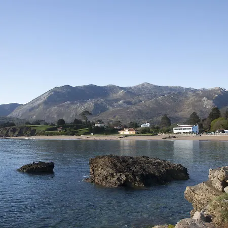 The Island Hotel