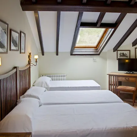 The Island 2* La Isla